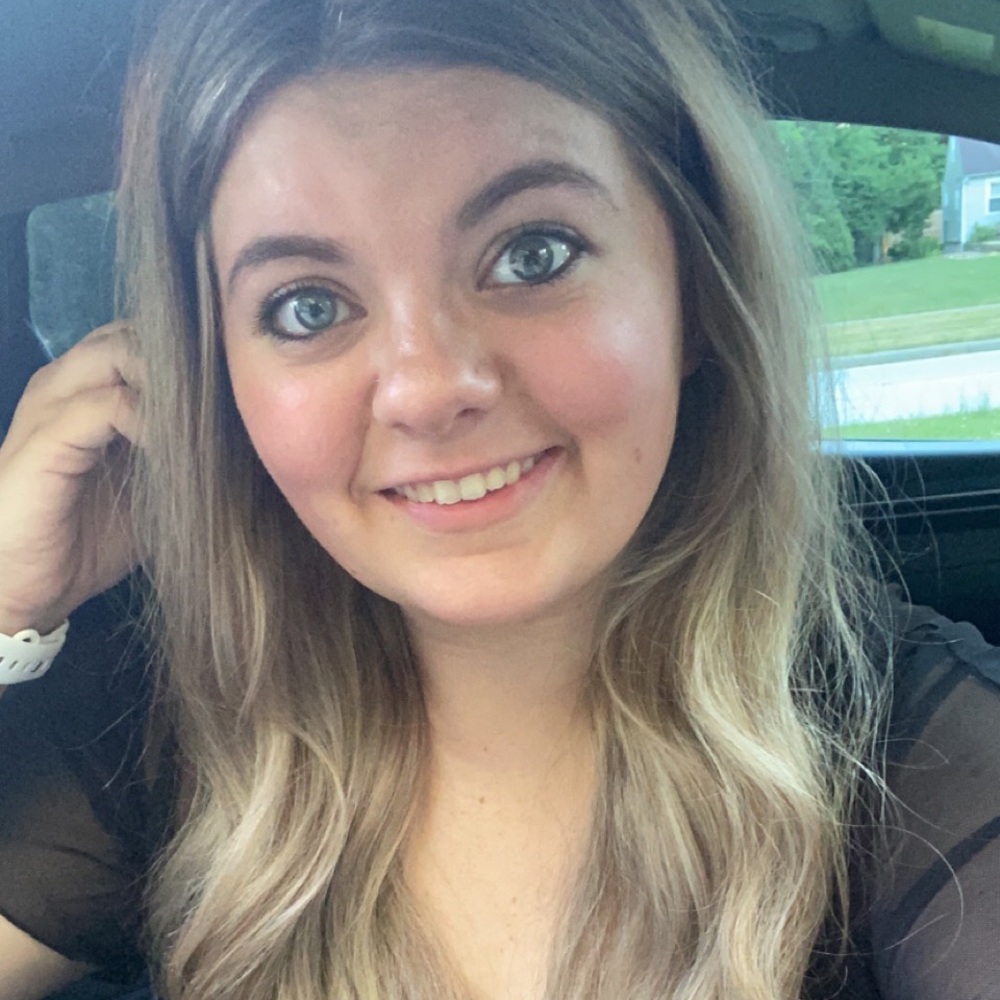 Meet your Posher, Alyssa